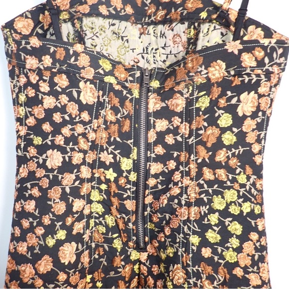URBAN OUTFITTERS Sleeveless Black Floral Brocade Mini Dress Size XS - Picture 5 of 12